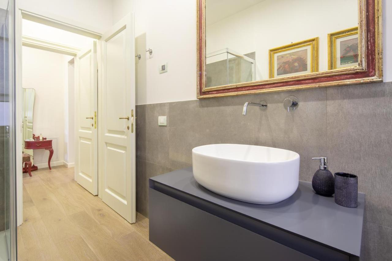 Stunning & Luxurious 1Br Apt 1 Min Walk By Duomo Florence Luaran gambar