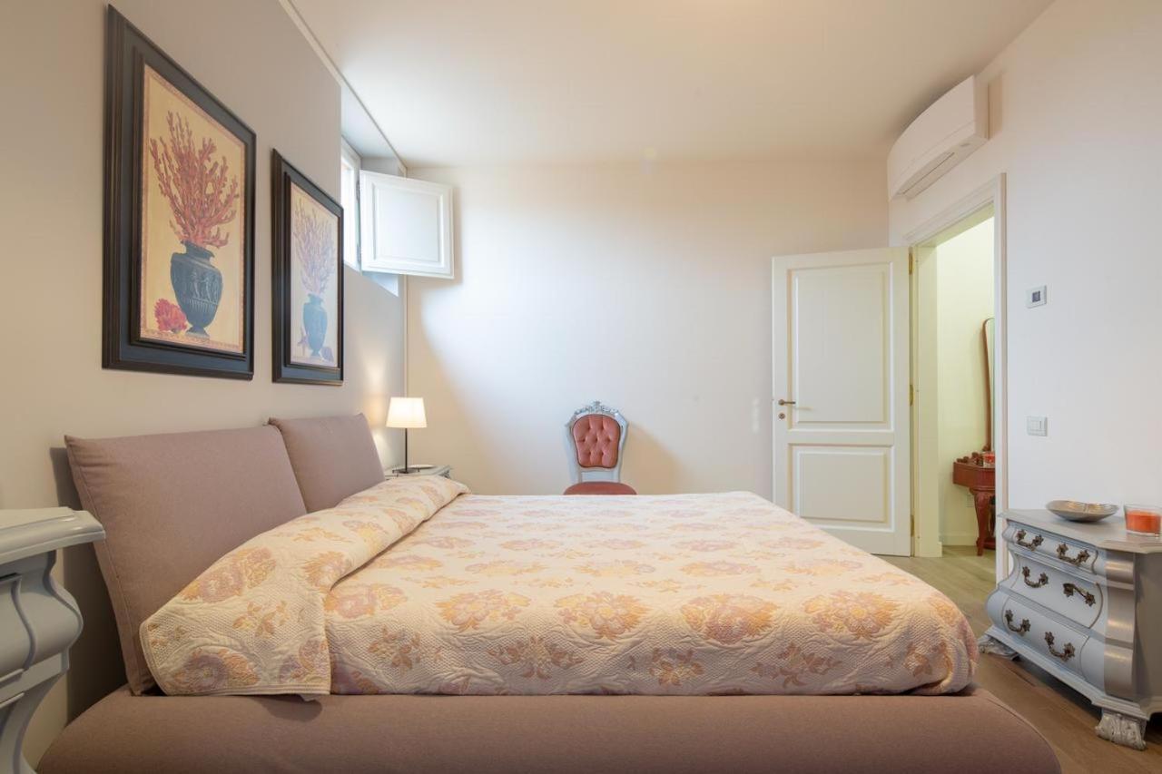 Stunning & Luxurious 1Br Apt 1 Min Walk By Duomo Florence Luaran gambar