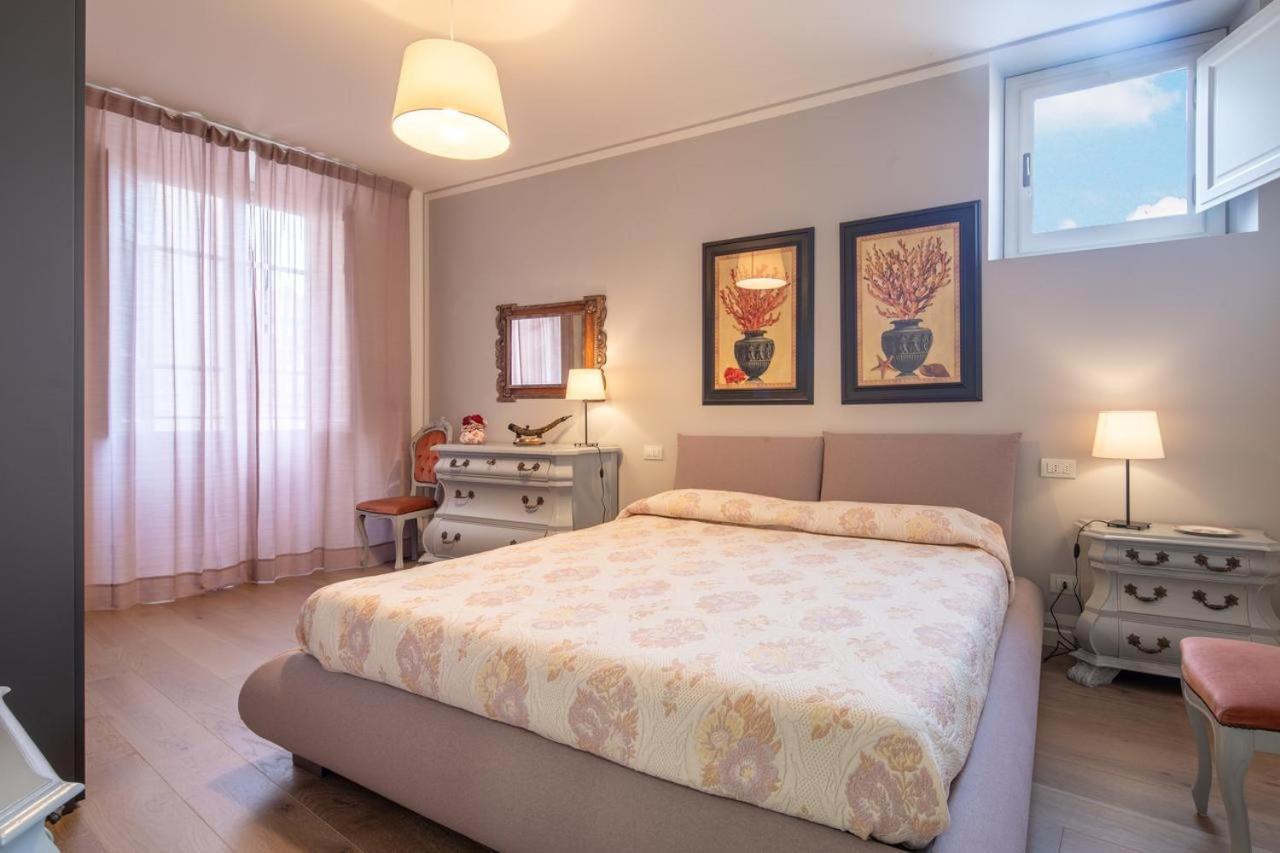 Stunning & Luxurious 1Br Apt 1 Min Walk By Duomo Florence Luaran gambar